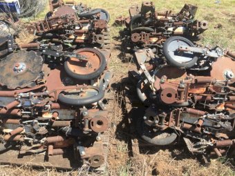 (A133) - 32 Off Acra V-Disc Drill Units