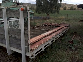 Under Auction - (A133) - Truck Tray 