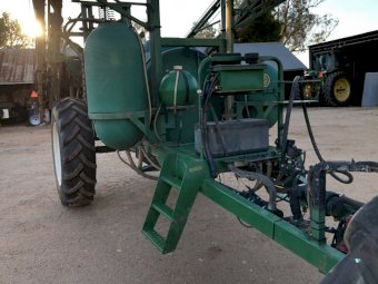 2007 Goldacres 24m 3000Ltr Boomspray