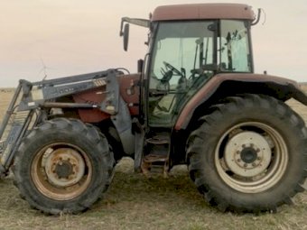 Case IH MX90C Tractor & Loader