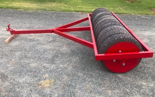 3m Roller with 4x4 tyres