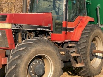 Case IH Magnum 7220 Tractor