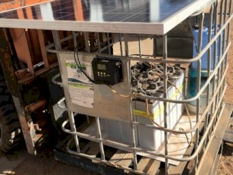 3 x 330w Solar Panels with 12 x 2v Batteries