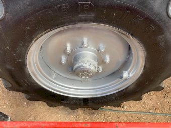 Horwood Bagshaw 8m Seeder Bar with 4000L Cart