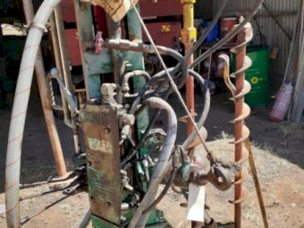 Munro Multisett Post Driver with Augers