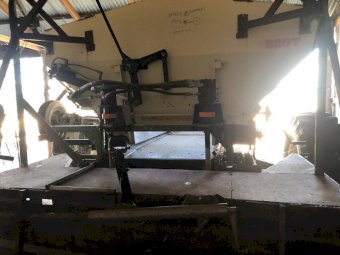 Marshall 880 T Spreader