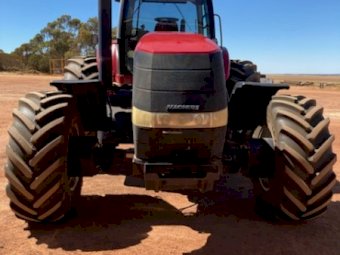2006 Case IH Magnum 305 Tractor