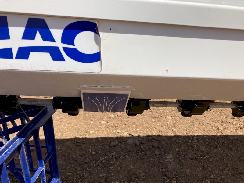 Davimac 2.7m wide small seed box