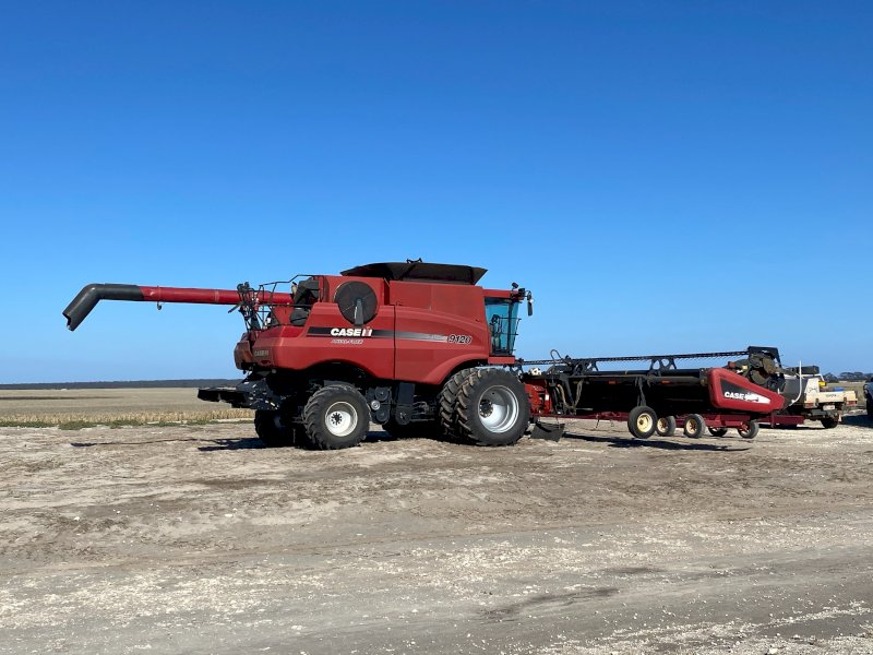 Case IH 9120 + 2152 Front