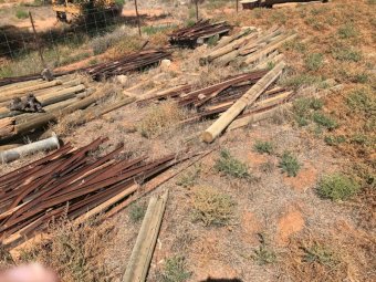 (A134) - Secondhand Star Posts