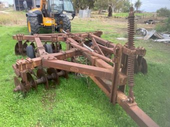 Gibbins Rawlings 28 plate Disc