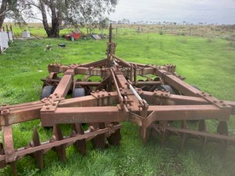 Gibbins Rawlings 28 plate Disc