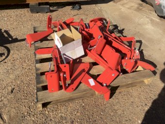 Under Auction - (A143) - Maschio Brackets 