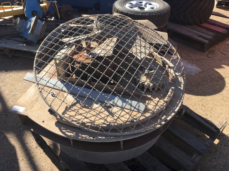 (A151) - Pallet with Fan and PTO Shaft