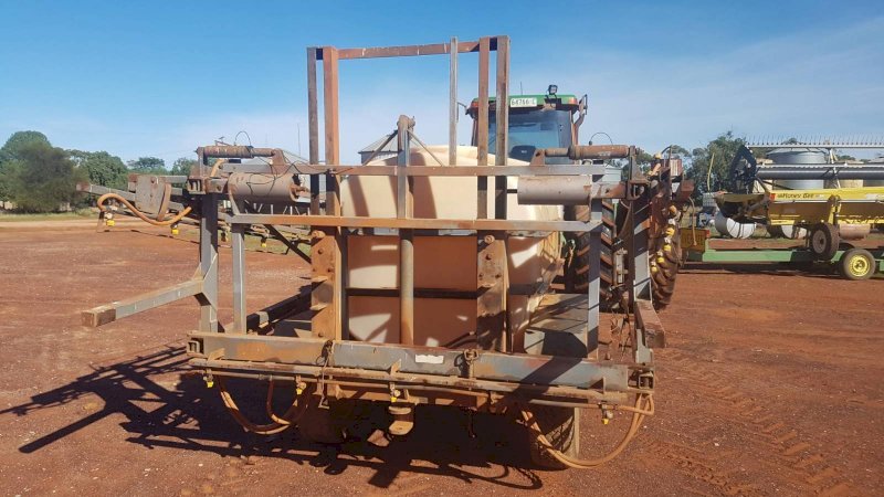 (A141) - Oster Engineering 3000L Spray Unit