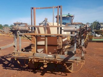 (A141) - Oster Engineering 3000L Spray Unit