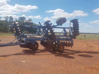 (A141) - 48 Plate Grizzly Offset Disc Plough