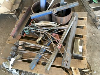(A151) - Assorted Items - Pipes, Tynes, Brackets
