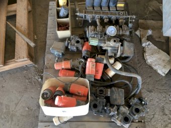 (A151) - Valve Assemblies, Pressure Switches