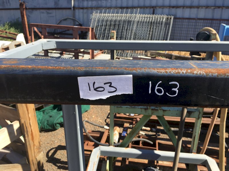 (A151) - 3 x Cut Down Metal Stand