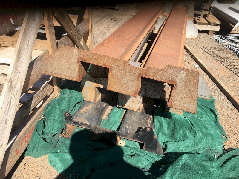 (A151) - Assorted Metal Frames