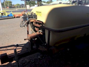 (A151) - Tornado 2000L Sprayer