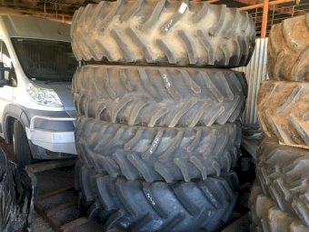 (A143) - 4 x Tyres and Rims