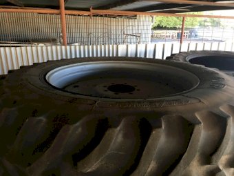 (A143) - 4 x Tyres and Rims