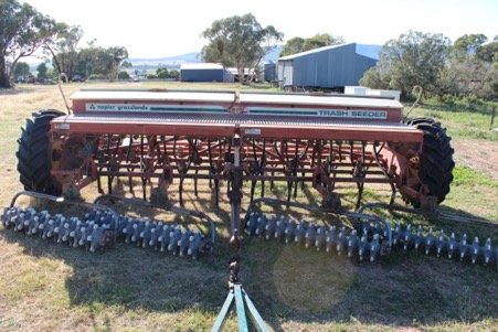 Napier Grasslands 424 Trash Seeder