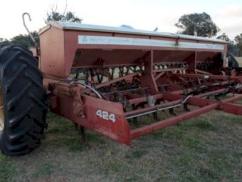 Napier Grasslands 424 Trash Seeder