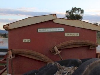 Napier Grasslands 424 Trash Seeder