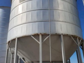 55t Nelson Fertilizer Silos x 2
