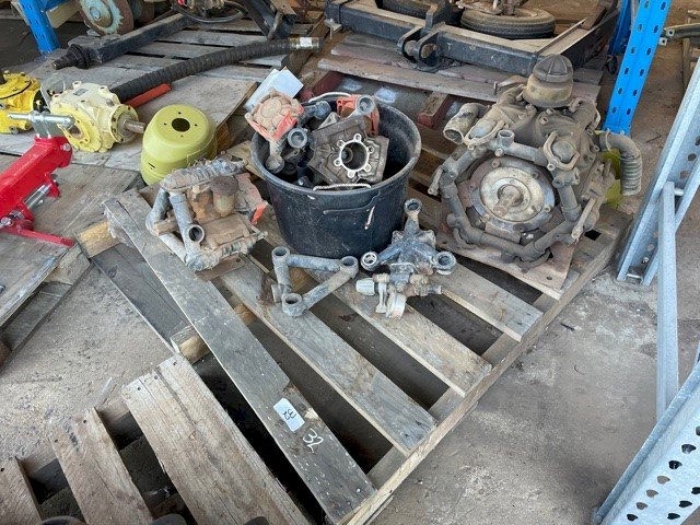 (A151) - Pallet of Compressors and Compressor Parts