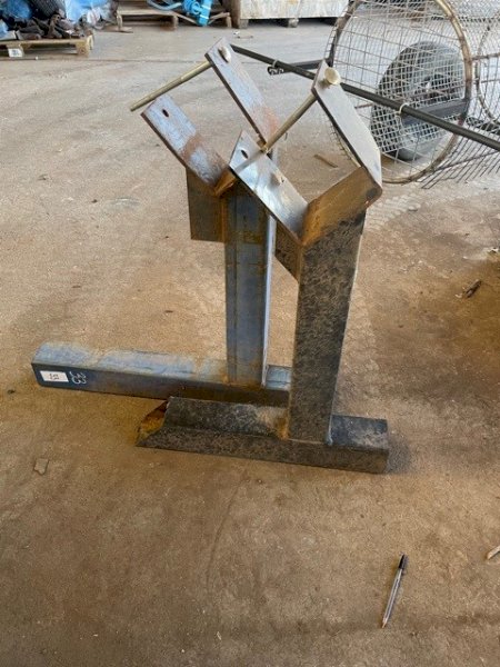 (A151) - Miller Nitro Boom Stands