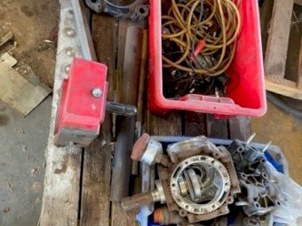 (A151) - Assorted Pump and Gearbox Parts
