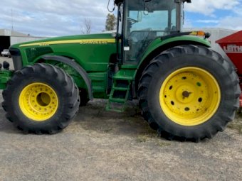 John Deere 8320 Tractor