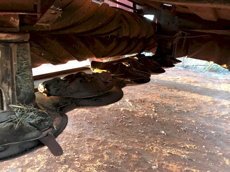 New Holland 411 Mower Conditioner