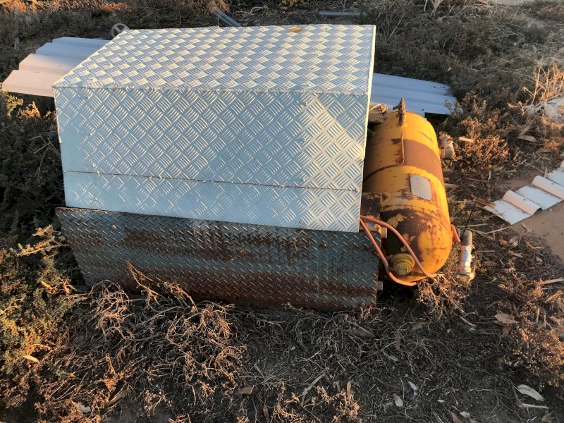 (A146) - Volkswagen Air Compressor and Reel