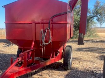 Horwood Bagshaw Grain Feed Out Cart