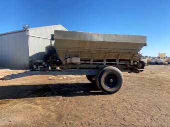 8 tonne Marshall Spreader