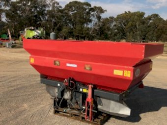 Vicon Rota Flow RSXL linkage spreader