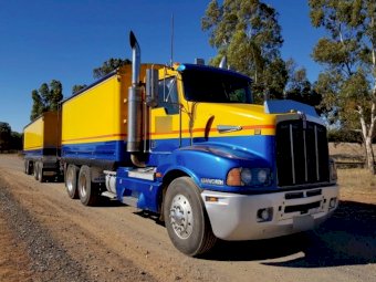 2002 Kenworth T401 Truck & Quad Dog Trailer