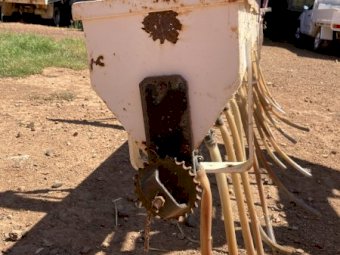 Davimac Small Seed Box