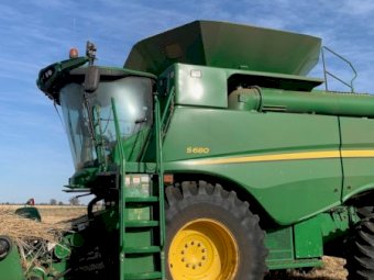 2015 John Deere S680 with 640D Front