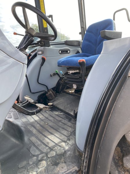 New Holland TD80D Tractor