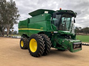 2013 John Deere S670 Header