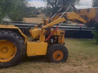 Chamberlain Tractor / Loader