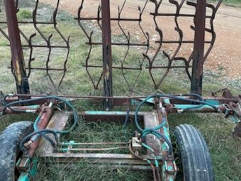 Under Auction - (A147) - 40ft Folding Harrows 