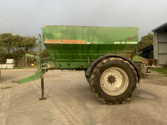 2011 Amazone ZG-B 8200 Spreader