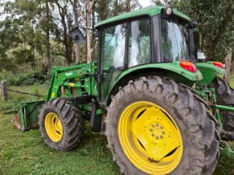 Under Auction - (A147) - 2013 John Deere 6330 Tractor 